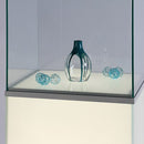 Form Department  ATRIUM.L13 – Haubenvitrine mit Lichtsockel