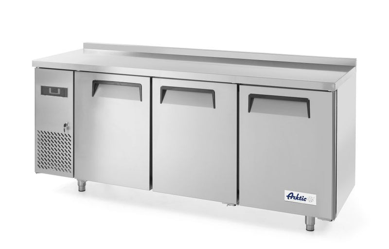 Congélateur de table Hendi, trois portes Kitchen Line 390 L