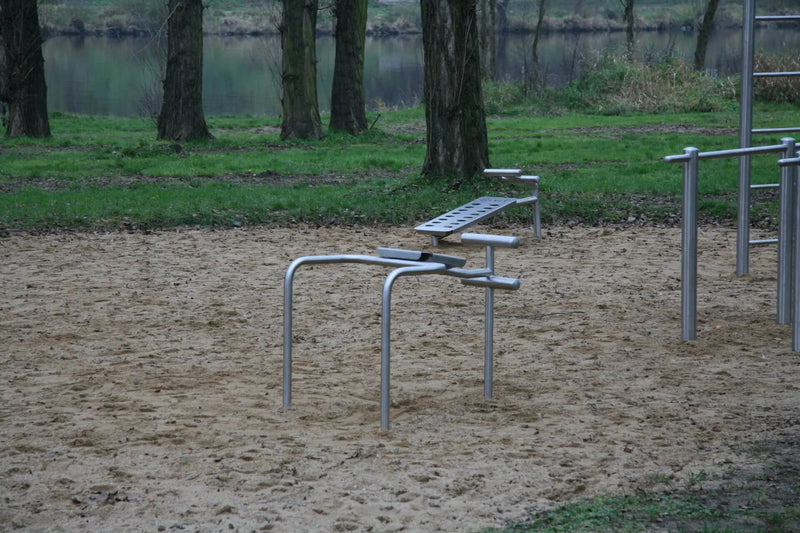 Tolymp back trainer