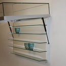 Form Department ATRIUM.W11 – Hängevitrine mit Glashaube und Klappöffnung