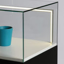 Form Department PODIUM.R12 – Sockelvitrine mit Staufach