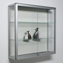 Form Department CONCEPT.W5 – Wandvitrine mit Aluminiumrahmen und Schiebetüren