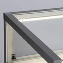 Form Department LABEL.B24 – Tischvitrine, Glaskante vorn