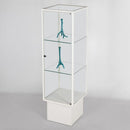 Form Department SMART.C11 – Säulenvitrine mit eingerücktem Standsockel