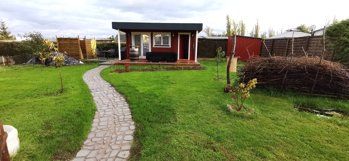 Fjordholz Gartenhaus Modell Kurt 44 C mit Vordach