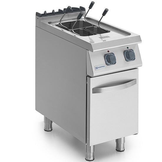 Cuocipasta elettrico Virtus & Mastro su armadio chiuso, 18 litri