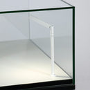 Form Department PODIUM.U8 – Tischvitrine mit Schattenfuge zum Abheben