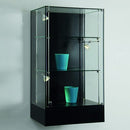 Form Department PODIUM.W14 – Wandvitrine mit Sockel und Fachböden