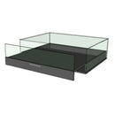 Form Department  PODIUM.A31 – Breite Aufsatzvitrine mit Auszug-Öffnung