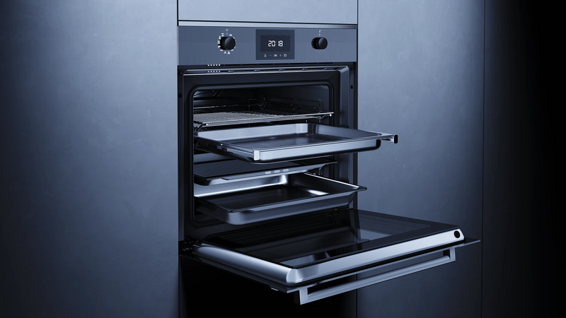 Kueppersbusch Dampf-BO, Schwarz, Glasblende, ohne Designkit, Drehknebel, 8+4 Fkt., 1 TAZ, ext. Dampferzeuger