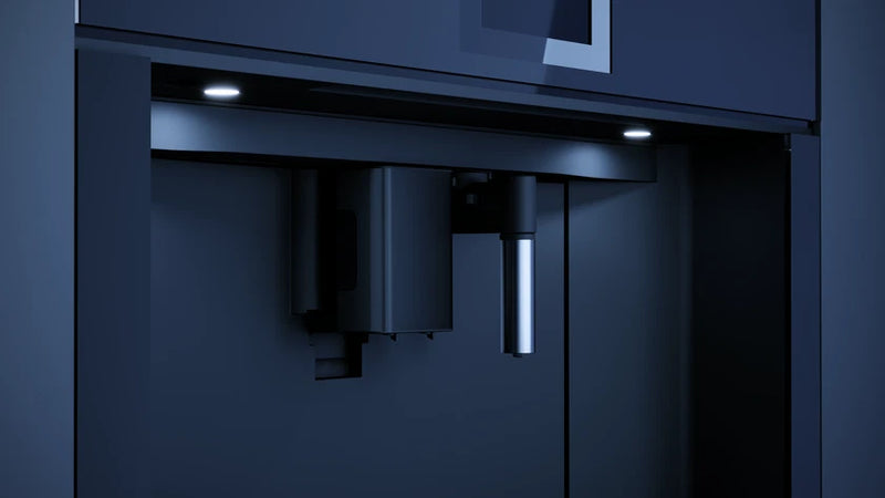 Kueppersbusch Compact-Kaffeevollautomat, Schwarz, ohne Designkit, Glasblende, TFT Touch Display, Milch-Fkt., Wassertank