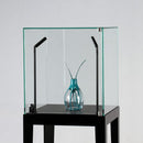 Form Department PODIUM.E45 – Edle Schmuckvitrine mit handgefertigtem Metallgestell