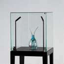 Form Department PODIUM.E45 – Edle Schmuckvitrine mit handgefertigtem Metallgestell