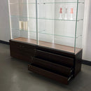 Form Department MALL.R75 – Große Schrankvitrine mit Mittelteilung