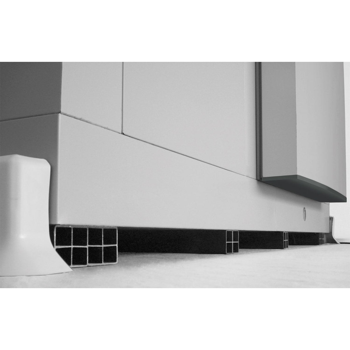 NordCap freezer cell with panel floor Z 174-114-TK with unit + floor ventilation beam