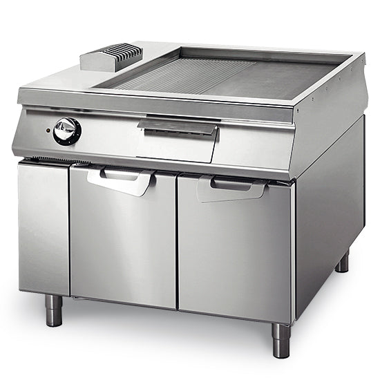Virtus & Mastro electric grill plate, chrome-plated, ½ smooth ½ grooved, on a base with doors, controls on both sides
