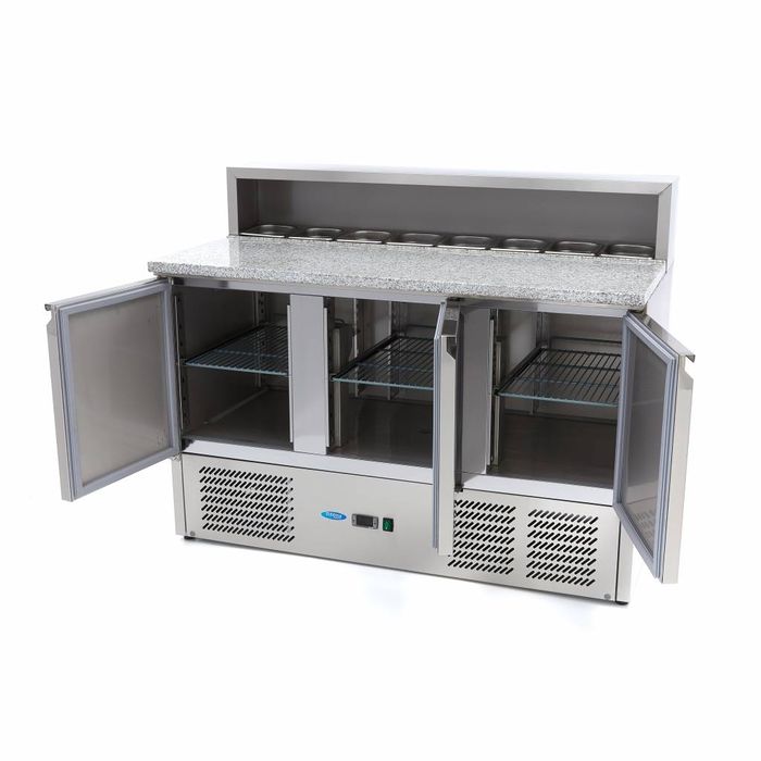 Table réfrigérée pour pizzas MAXIMA Gastro - 137 cm - 3 portes - Pour 8 x 1/6 GN - avec couvercle en acier inoxydable