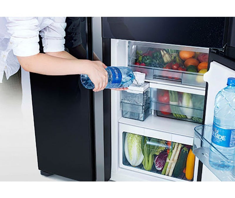 Hitachi Side by Side Kühlschrank R-MX700GVRU0-GBK , 3 Türen, 92 cm, 700 Liter, Schwarz Glas