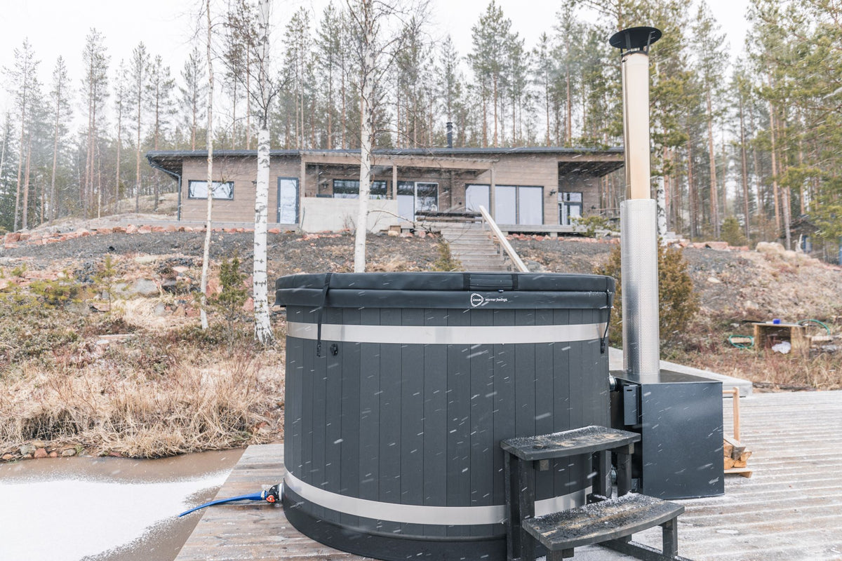 Harvia Hot Tub Steady M CUBE EP NightBlack, CasualGray für 4–6 Personen