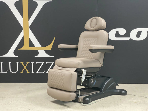 Luxizz Okura SR4.2 Behandlungsliegen