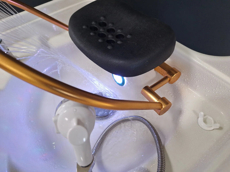 Collini Mobile japanisches Headspa Gerät, integrierter Schmutzwasserbehälter, mobil und Wasserstank von 50 Litern