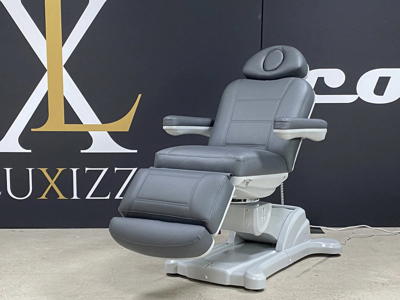 Luxizz Behandlungsstuhl Okura SR1.1