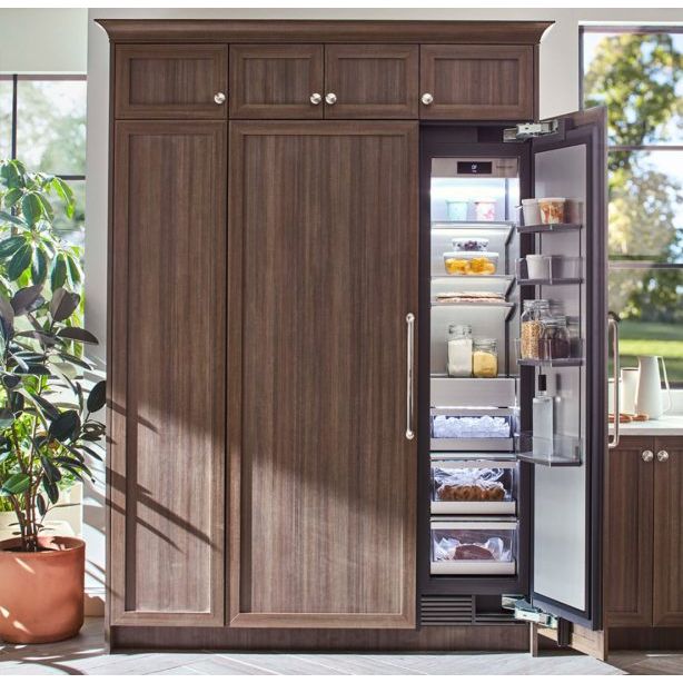 Signature Freezer SKSCF1811P, 1 Door, 45 cm, 241 Liters