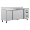 Polar Serie U Arbeitsplattenkühlschrank mit drei Türen und Aufkantung 417Ltr