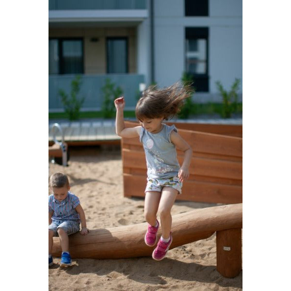 Lars Laj Khumbu Playground 