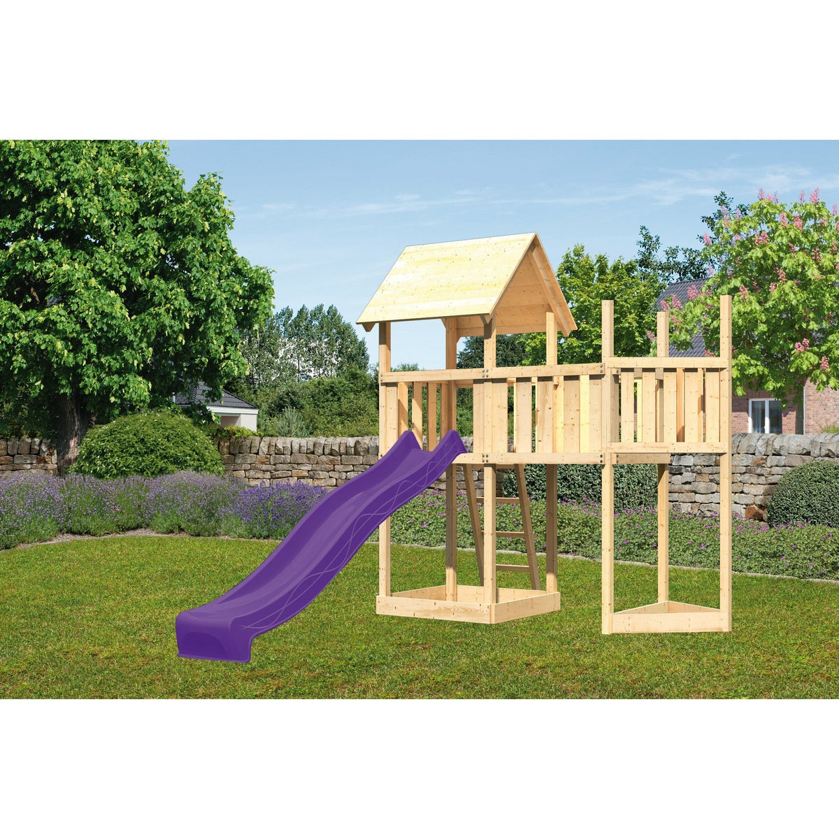 Torre da gioco per bambini Akubi "Lotti" tetto a capanna SET naturale con attacco nave superiore, piattaforma di attacco, scivolo viola