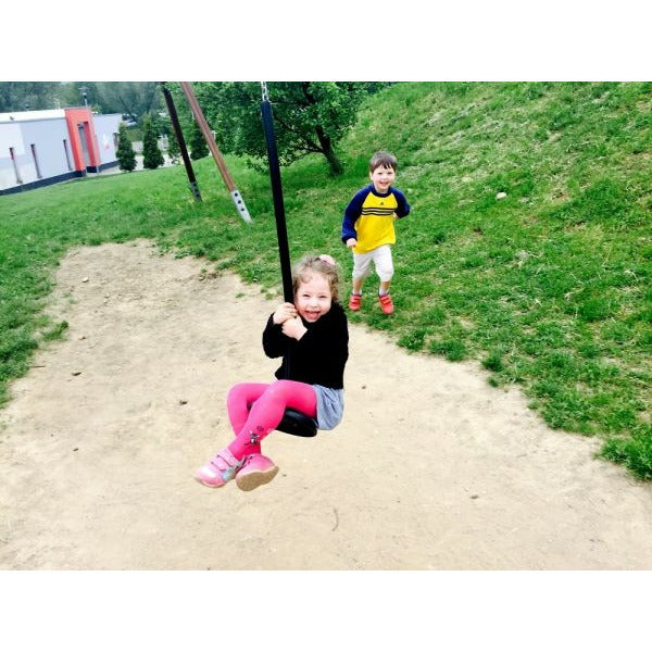 Lars Laj Drahtseilbahn Mittel Spielplatz