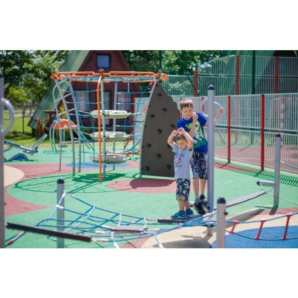 Lars Laj Balance Spielplatz