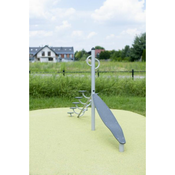 Lars Laj Balance Spielplatz