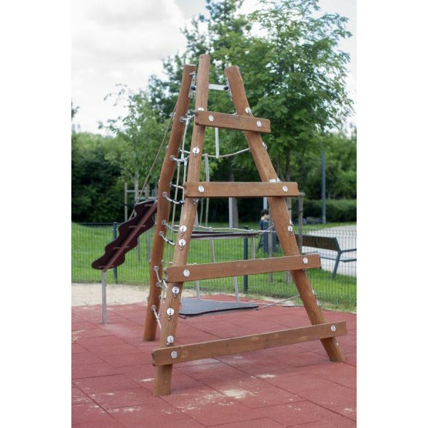 Lars Laj Tipi I Spielplatz