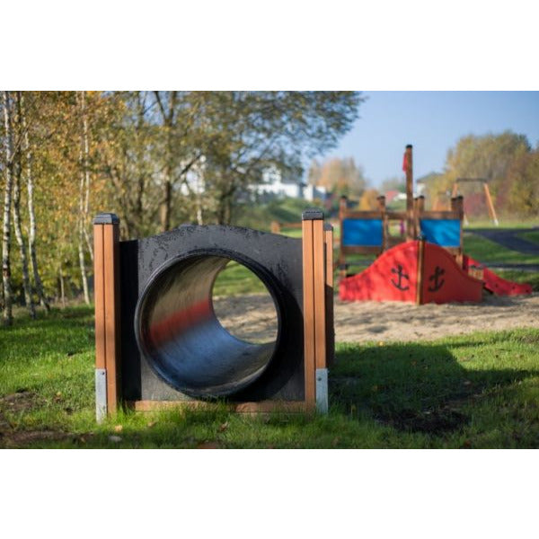 Lars Laj Tunnel Spielplatz