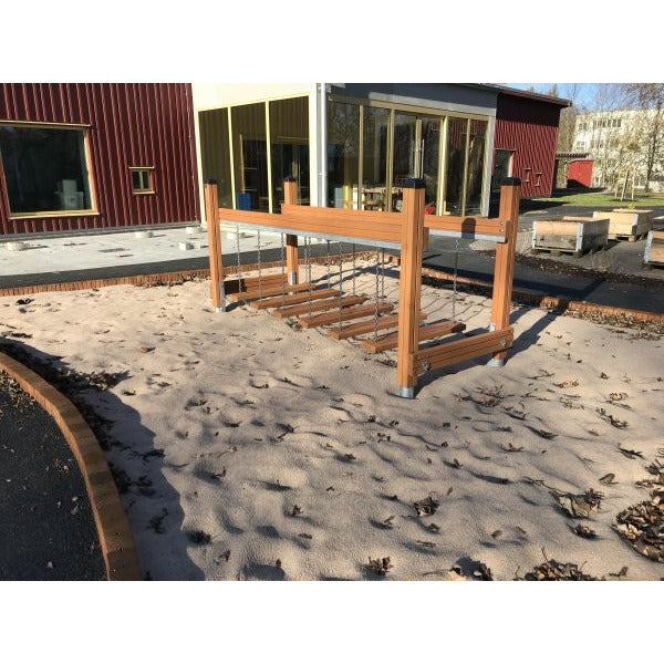 Lars Laj Bewegliche Brücke Spielplatz
