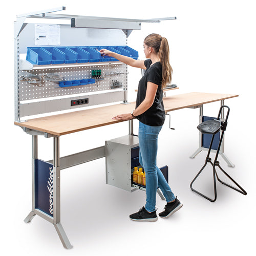 Bedrunka+Hirth workline Grund- und Anbautischkombination, Kurbelverstellung, 2x Arbeitsplatte Buche Multiplex, 1x Multi-Wand-Aufbau, 1x Unterhängeschrank